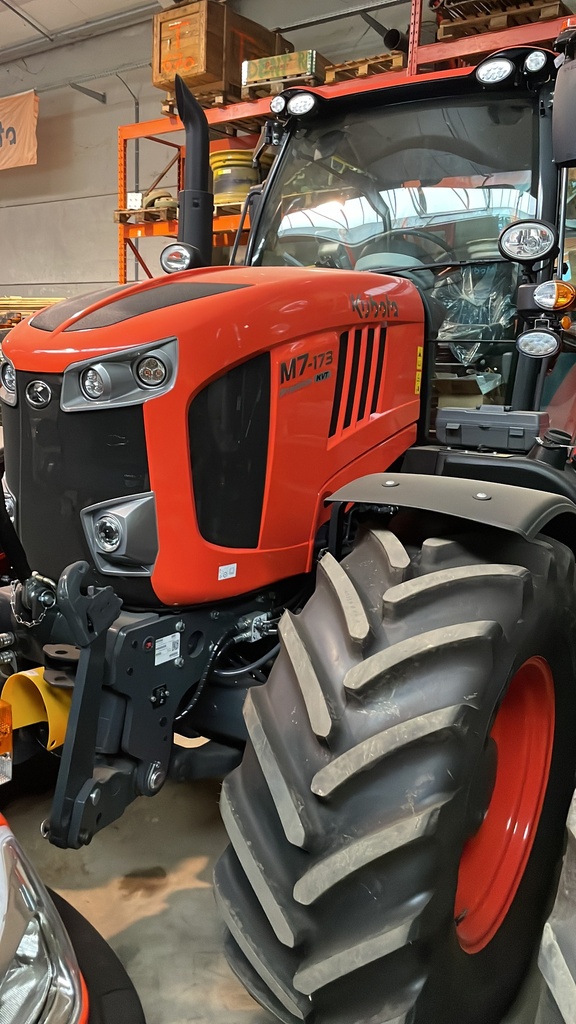 Kubota M7-173 KVT Premium N°KBTMRHHEVMFL31411