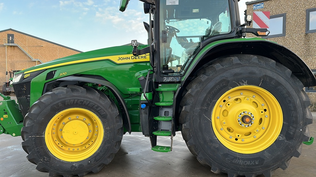 JOHN DEERE 8R370 N°1RW8370DPNC220464