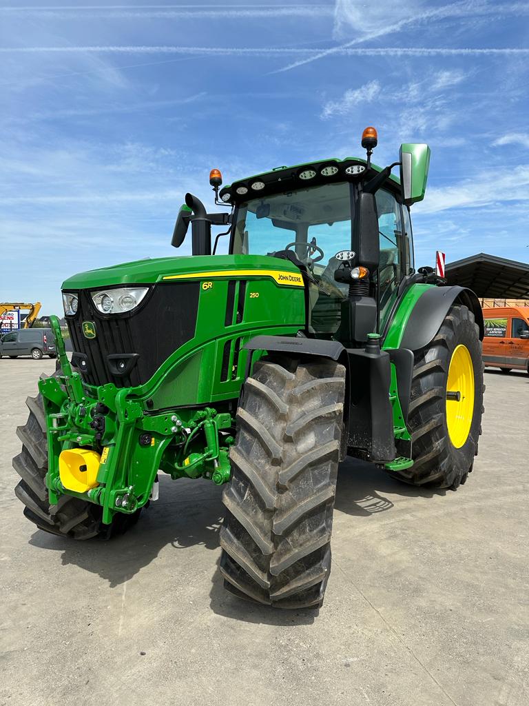 John Deere 6R250 N° 1L06250RCPR183701