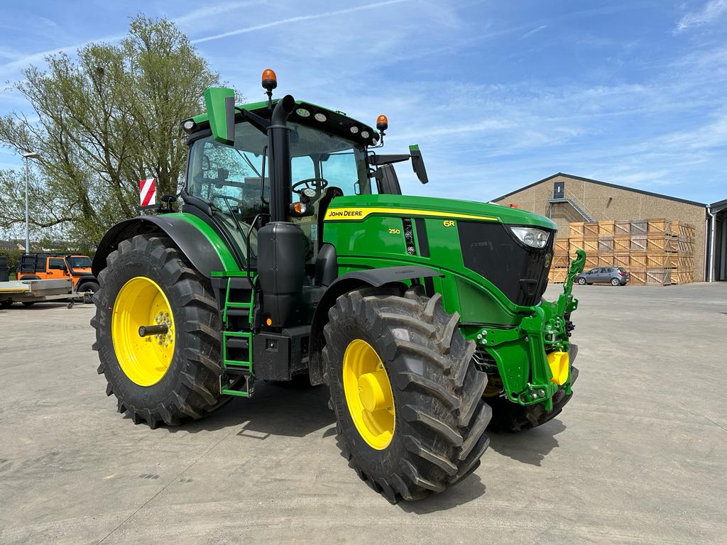John Deere 6R250 N° 1L06250RCPR183701