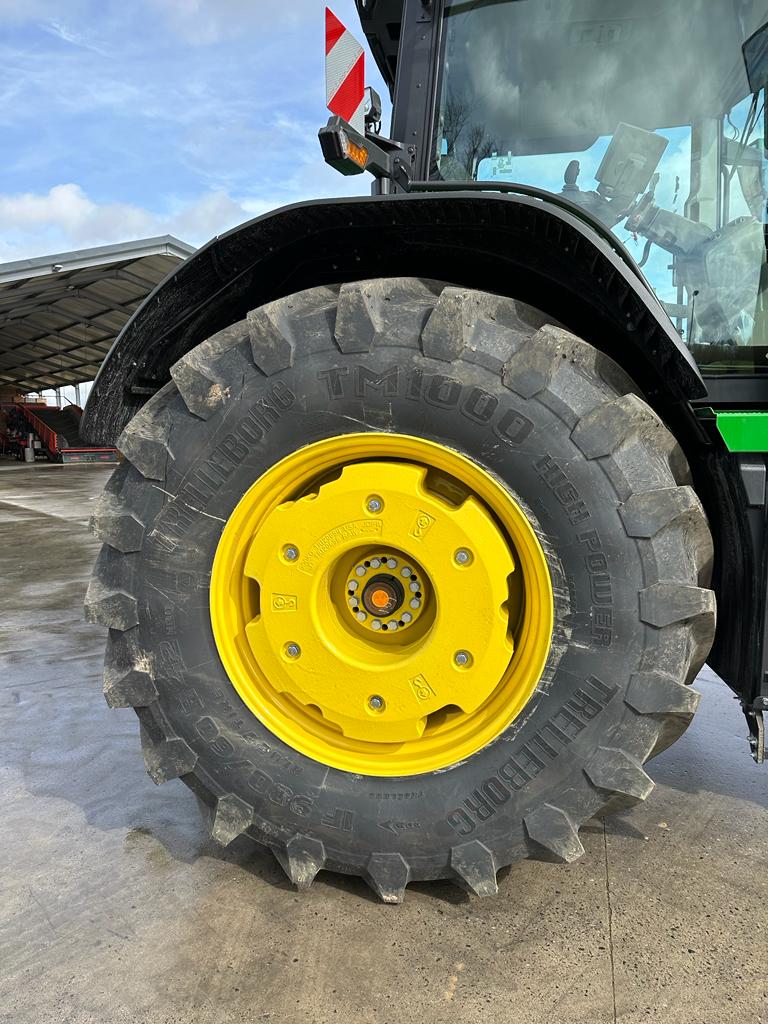 JOHN DEERE 8R410 N°1RW8410DENB221142