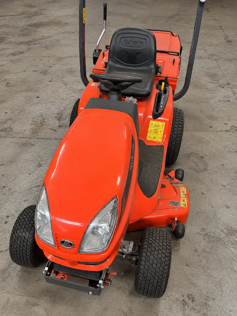 [AR01657] Kubota GR2120