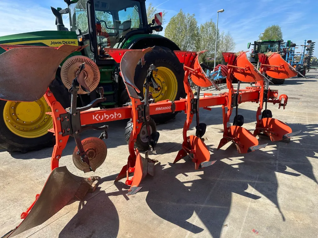 Kubota RMV 3000 -5 corps