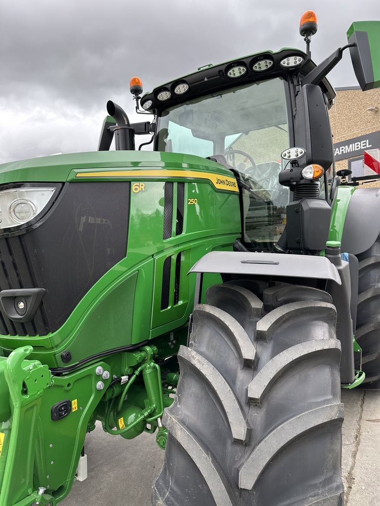 John Deere 6R250 N°1L06250RCNR173255