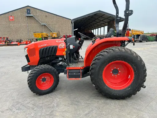 [AR01620] Kubota L1-522 DW N°KBTLDCDRAR8B32882 